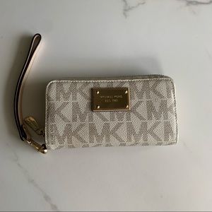 Michael Kors wallet